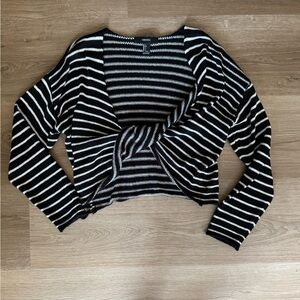 Knitted Knot Cropped Sweater